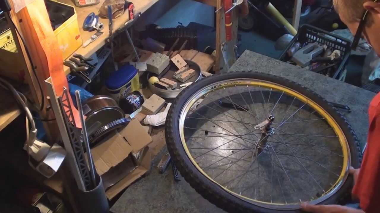 Comment changer son pneu & chambre à air de vélo ? + BONUS ! (à la fin)