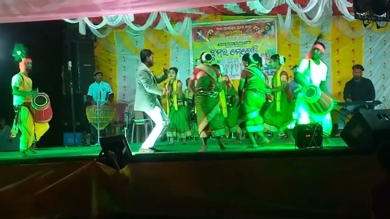 Jhumur melody dance 