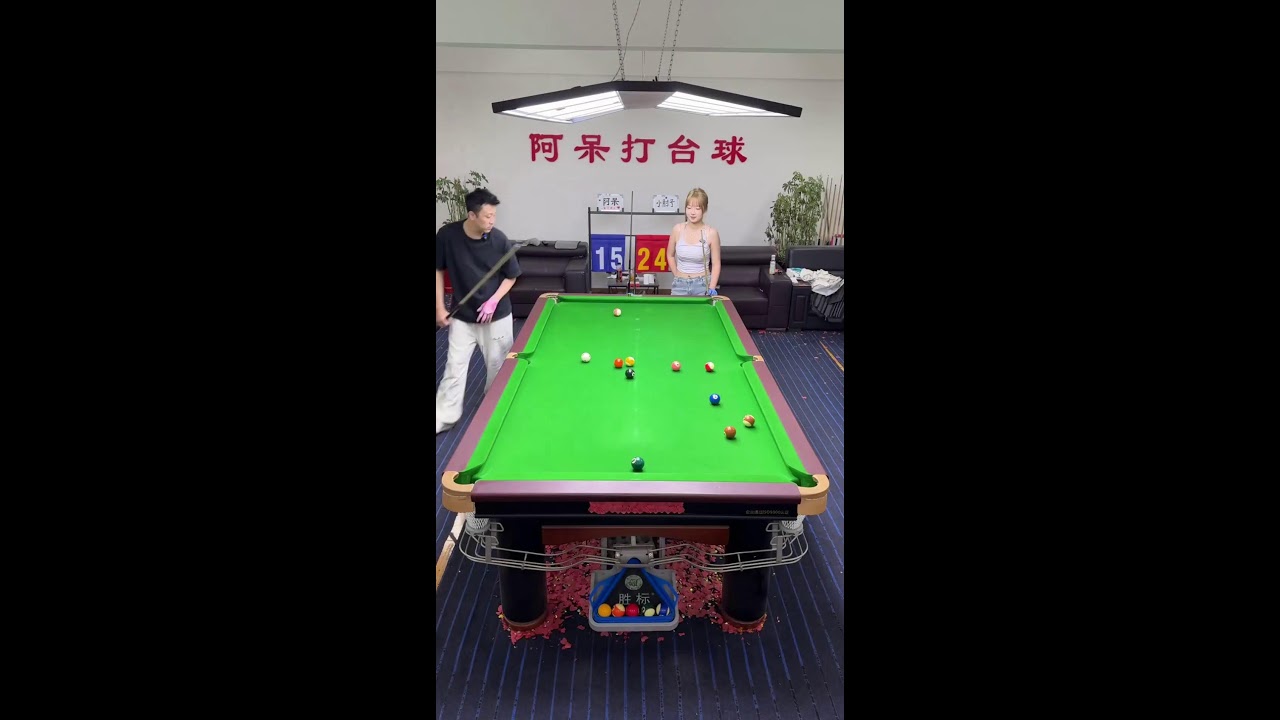🔴 LIVE：美女教练手把手教台球 |  Beauty Coach Teaches Billiards Step by Step