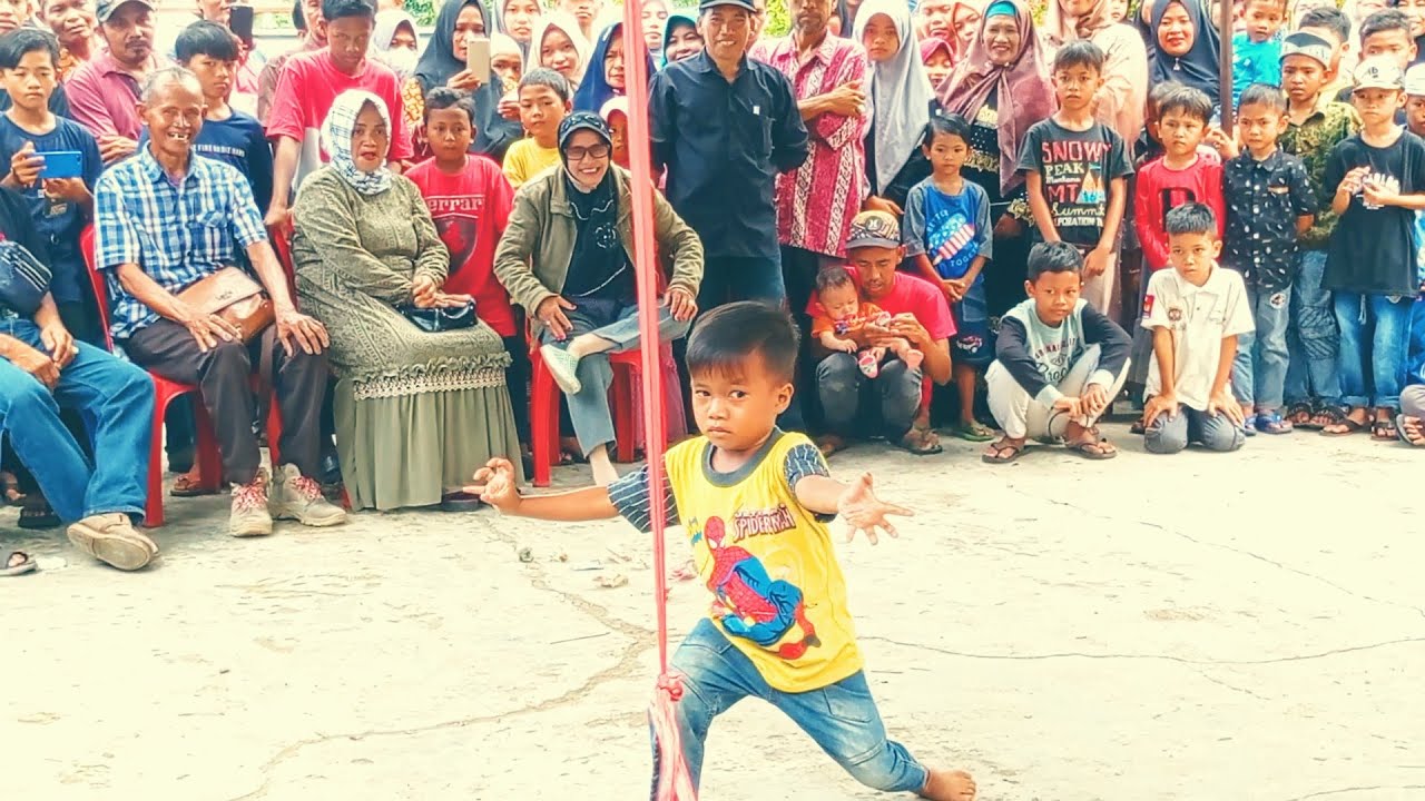 VIRAL!!!! || BANJIR SAWERAN ,BOCAH 5 TAHUN MEMBAWAKAN JURUS KUNTAU DENGAN SEIRAMA MUSIK