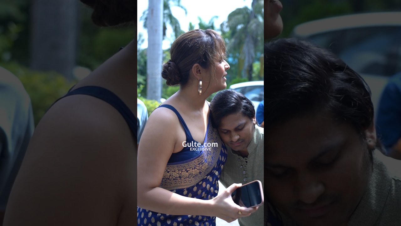 Gorgeous #AnasuyaBharadwaj 💙 at #RockingRakesh's #KCR Movie Trailer Launch Event | Gulte.com
