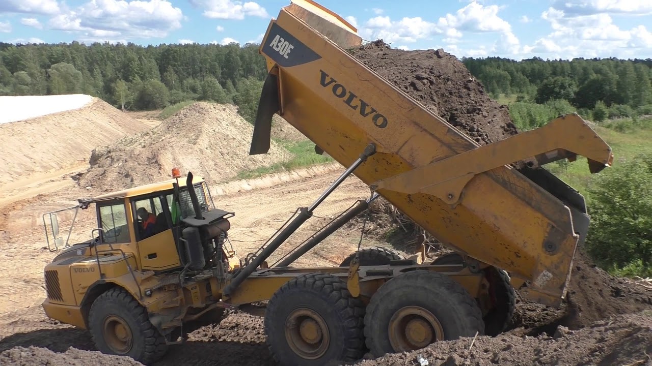 Volvo A30E ADT unloading part 1