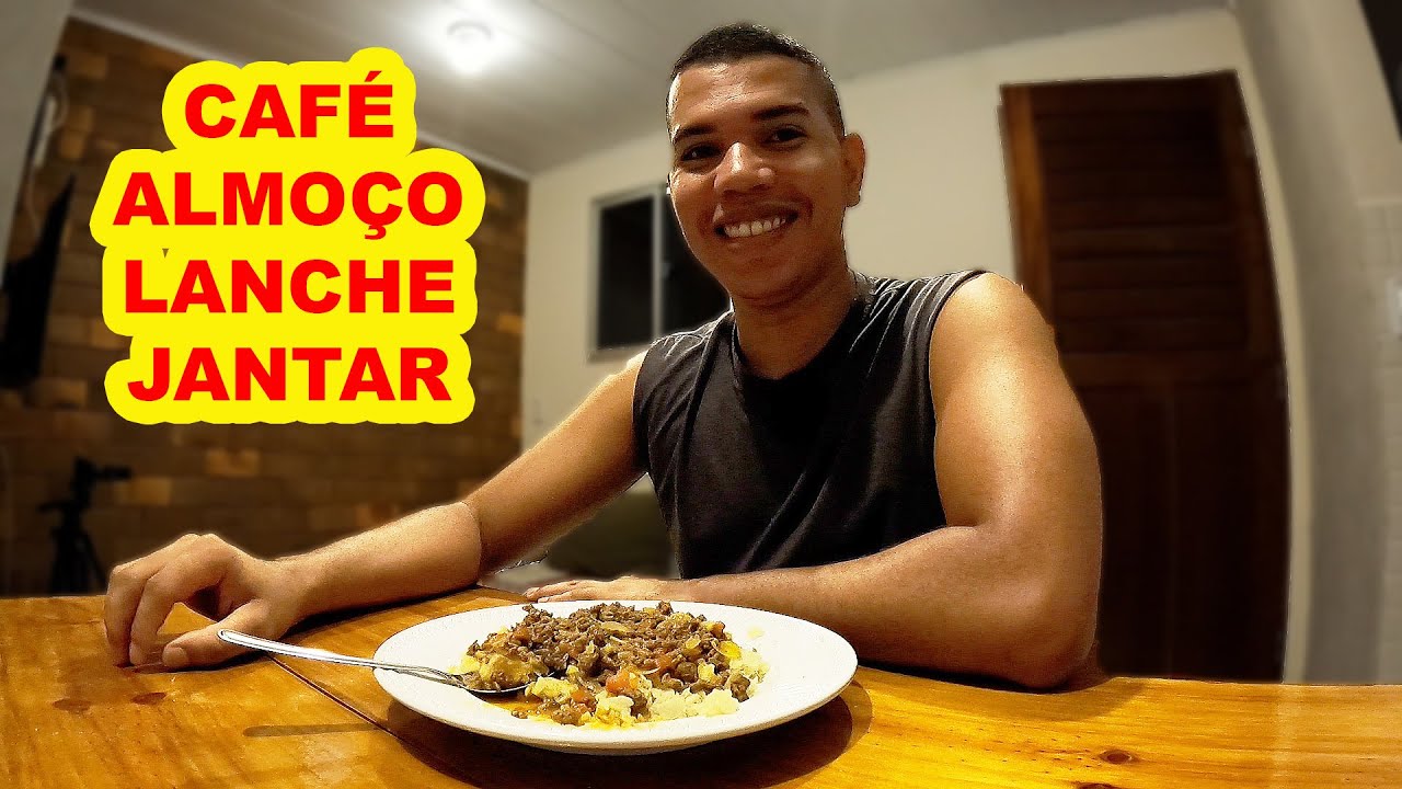Tudo que como num dia morando sozinho