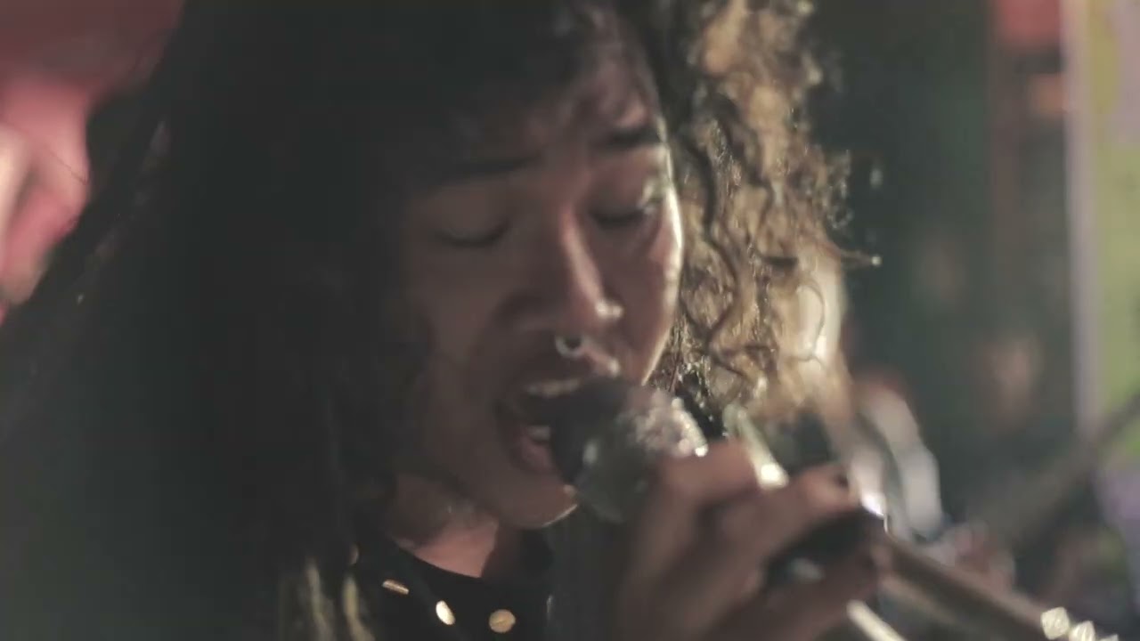 ASHTRAYS TO GAZA - Leavers (live at kukuk's nest)