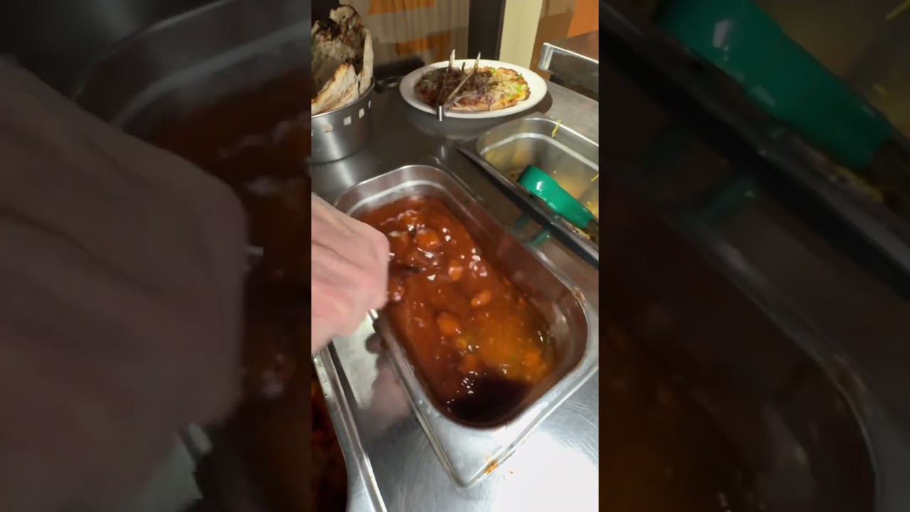 Dhamaka Offer Unlimited Food Veg & Non Veg Buffet #pettoosingh #shorts