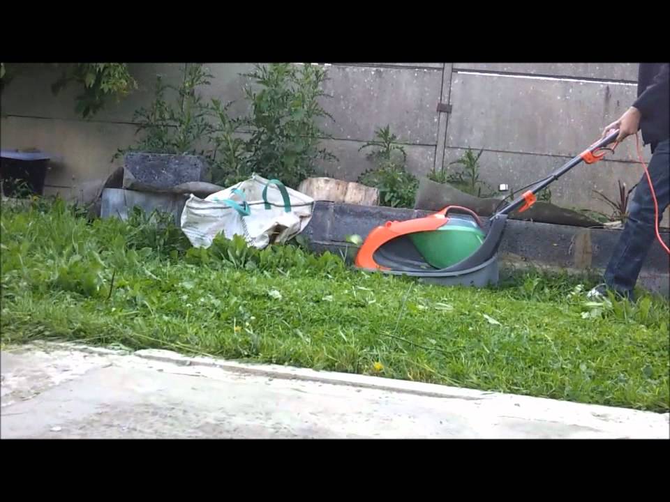 Flymo Glider 330 Lawnmower - quick demo