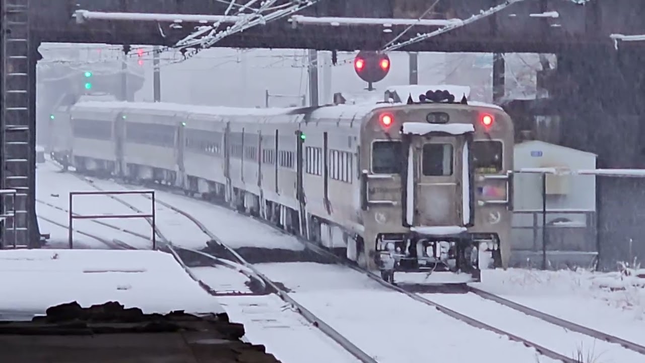 Raritan Valley Line Train #5513 Departs Newark Penn Station in a Snowstorm