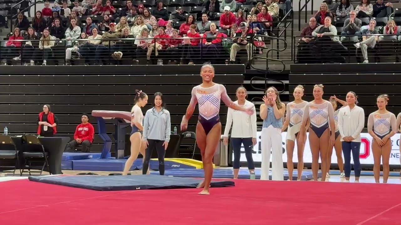 ILLINOIS / COLLEGE GYMNASTICS / 2026 / AVA  BANKS  / 9.8 