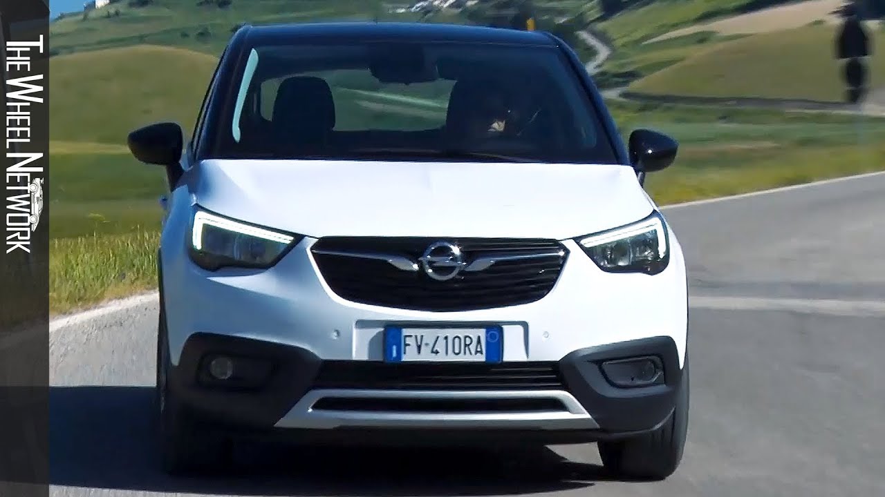 2019 Opel Crossland X (Italy)
