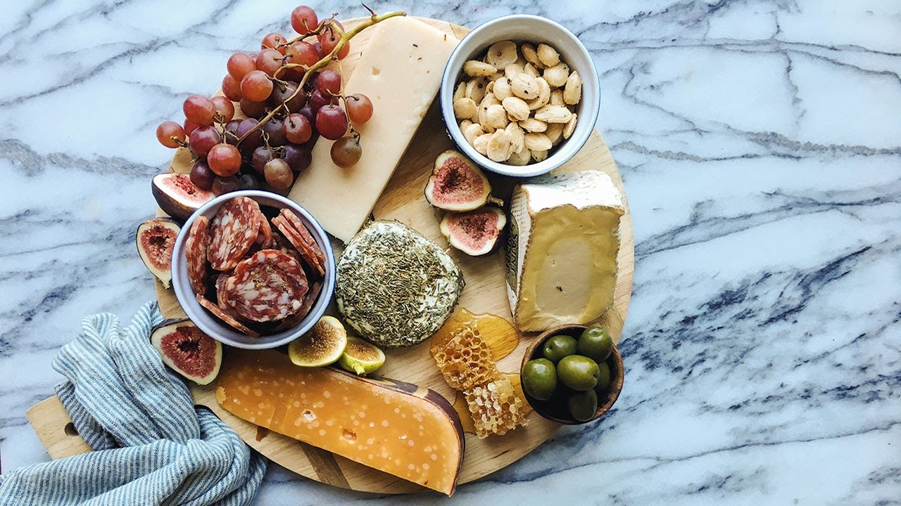 How to Make a Cheeseboard