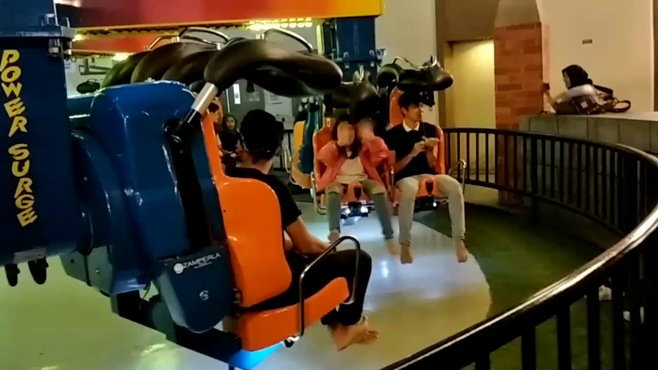 SERUNYA NAIK WAHANA YANG BIKIN PUSING TAPI ASIK HAHAA VERTIGO TRANS STUDIO BANDUNG