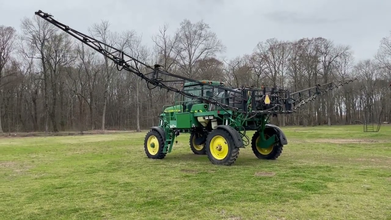 JOHN DEERE 4700 For Sale