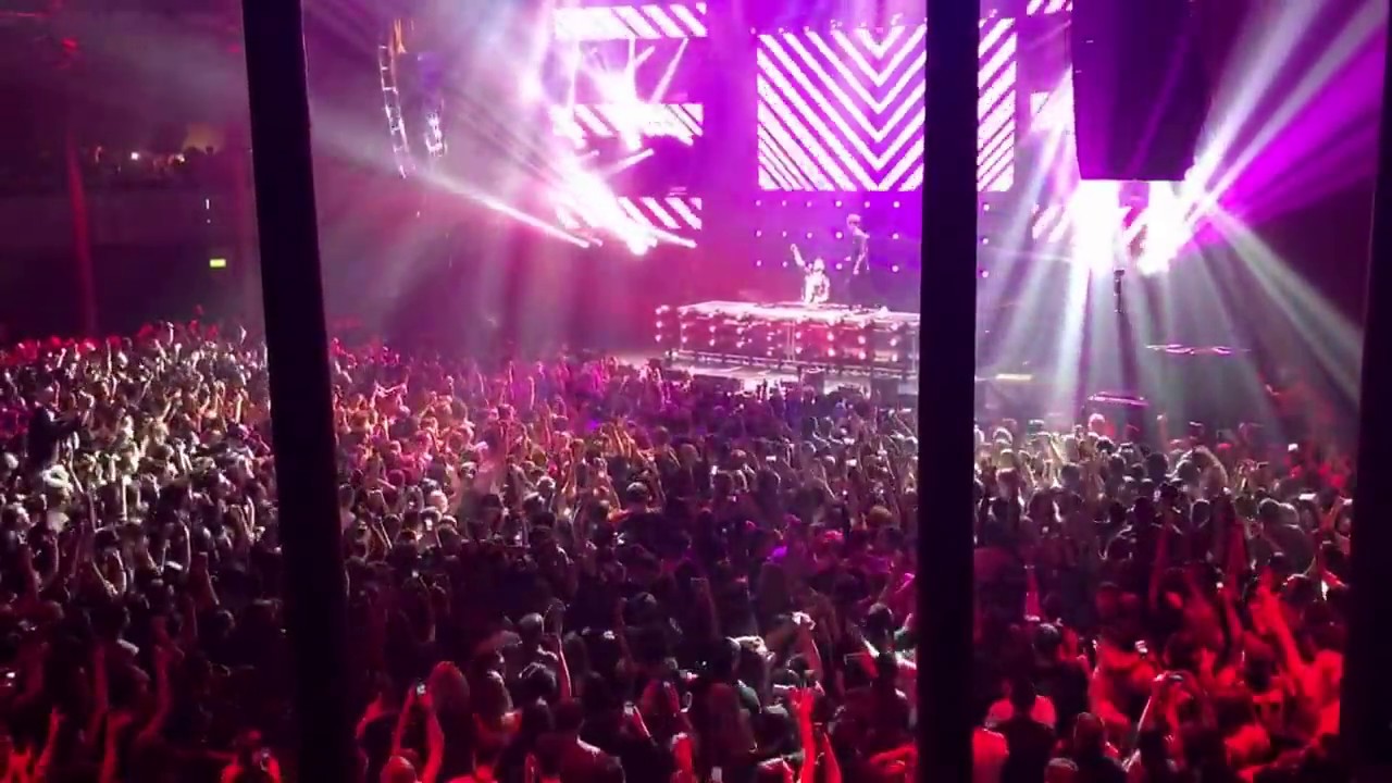 The Chainsmokers 