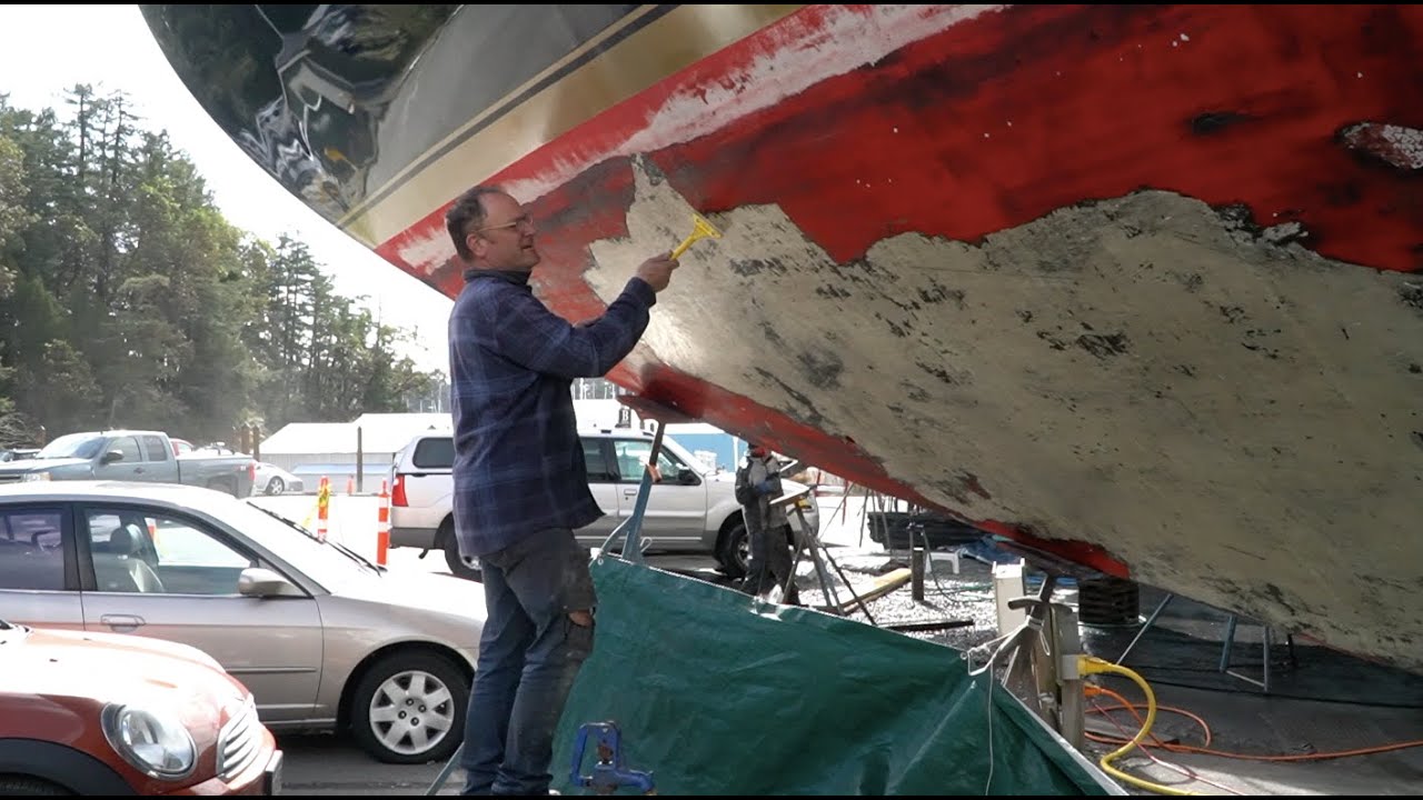 Removing Antifouling Bottom Paint By Hand | Sailing Esperanza | Ep 08