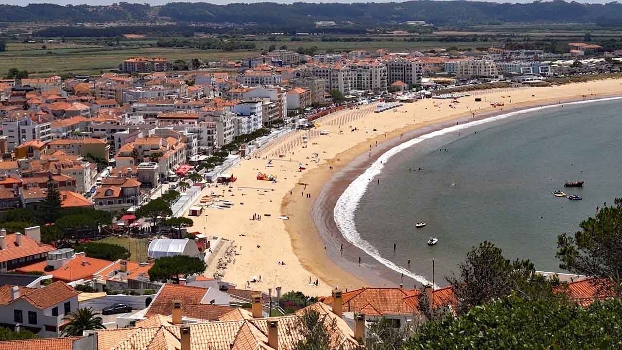 Scenes of Portugal: São Martinho Do Porto