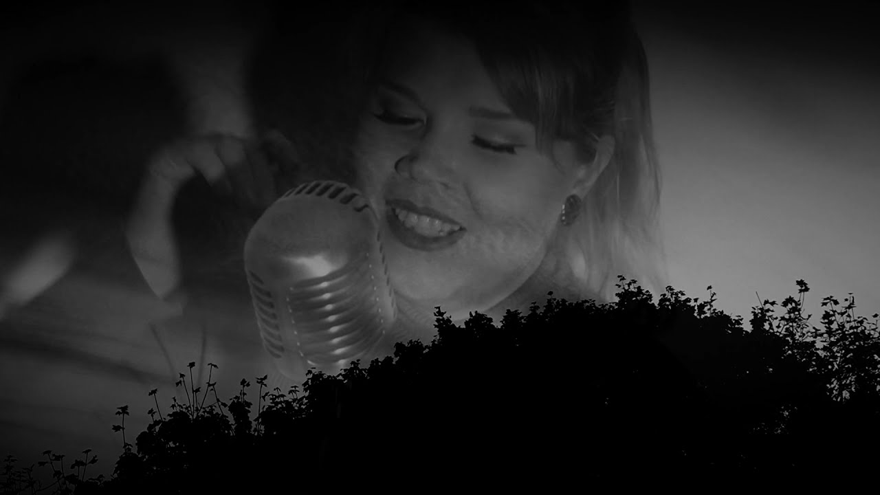 SaraLee - The Living Dead (official music video)