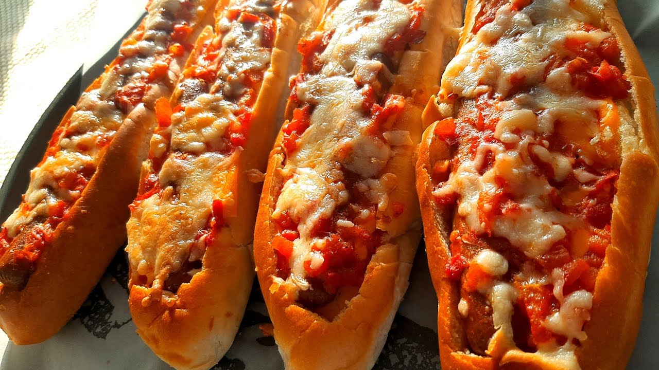 ساندويش النقانق (Sausage sandwich)