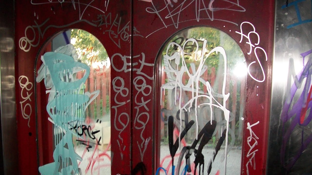 Vandalized 1985 Lifton hydraulic elevator (mod by KONE) @ Hellerup Train Station, Denmark