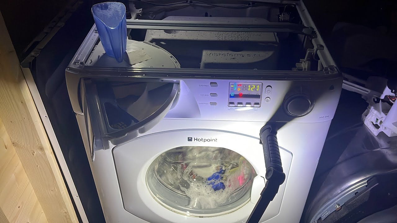 Hotpoint HVF344 White cottons 90