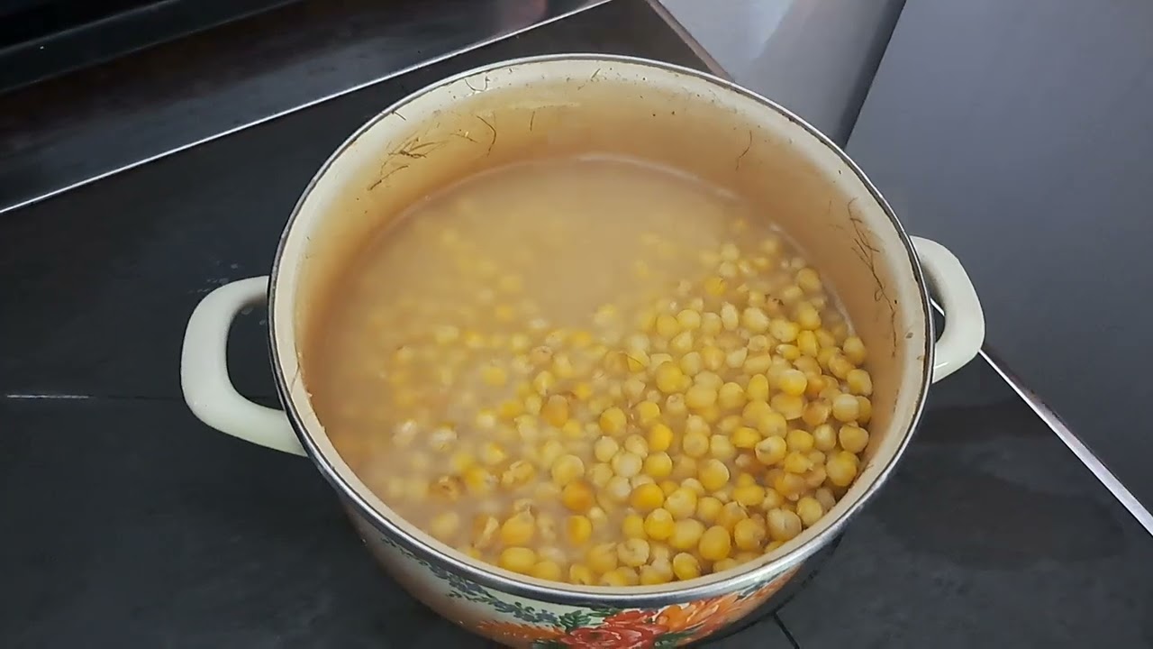 Danas nas drži na dijeti, grah bez mesa, mladi luk i Fadilina boba 🤣