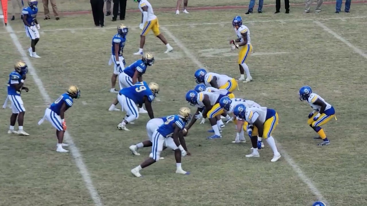 OSCAR SMITH-🍩 VS PHOEBUS-49 1st HALF! VHSL🏈