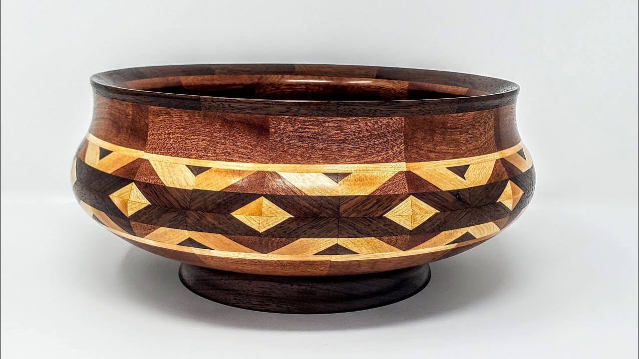 Woodturning a Multi-Diamond Segmented Bowl