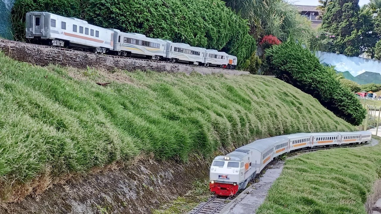 Surganya Miniatur Kereta api !! Diorama Kereta Terbesar di Indonesia lokomotif CC206 CC 300 & CC203