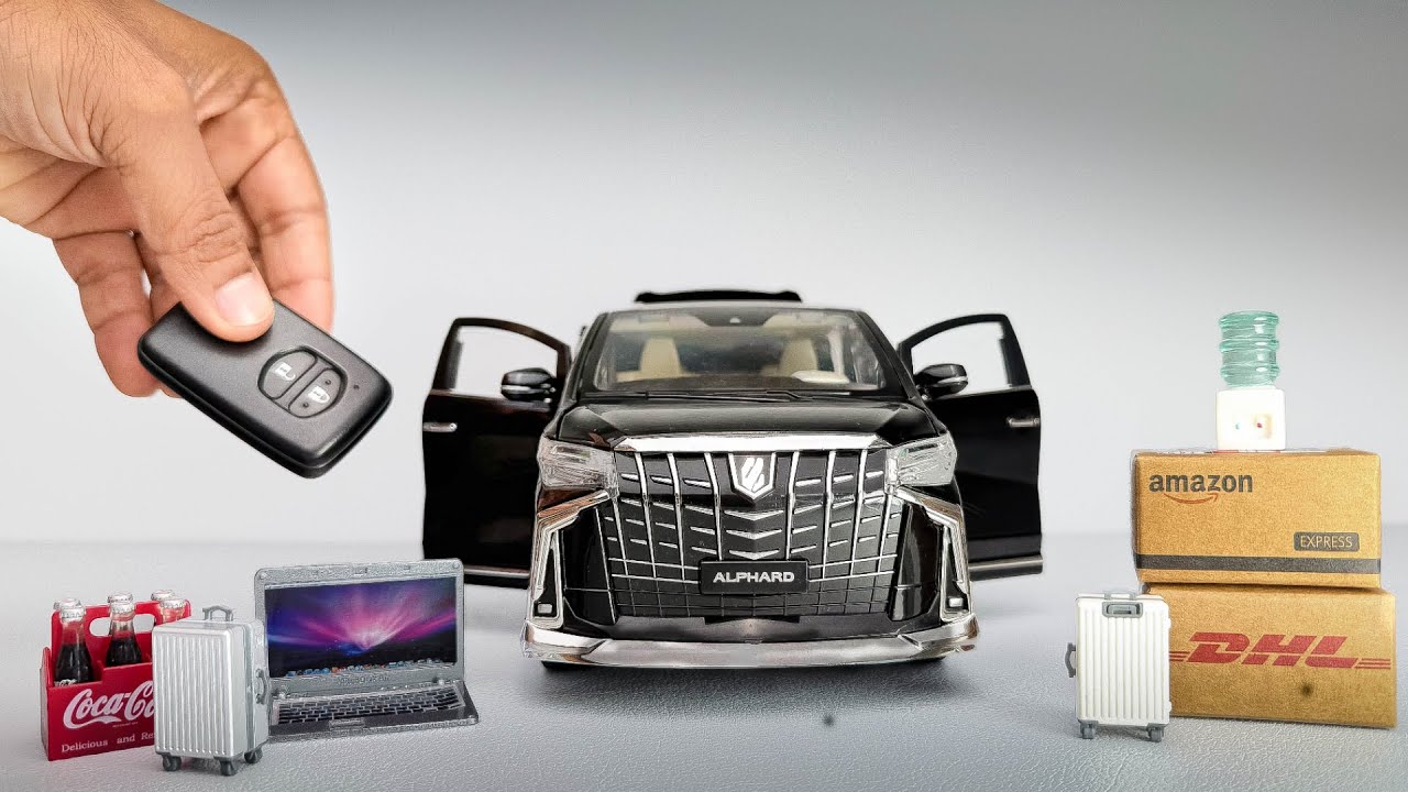 Распаковка и обзор литой модели автомобиля Toyota Alphard в масштабе 1/18 с дистанционным управле...
