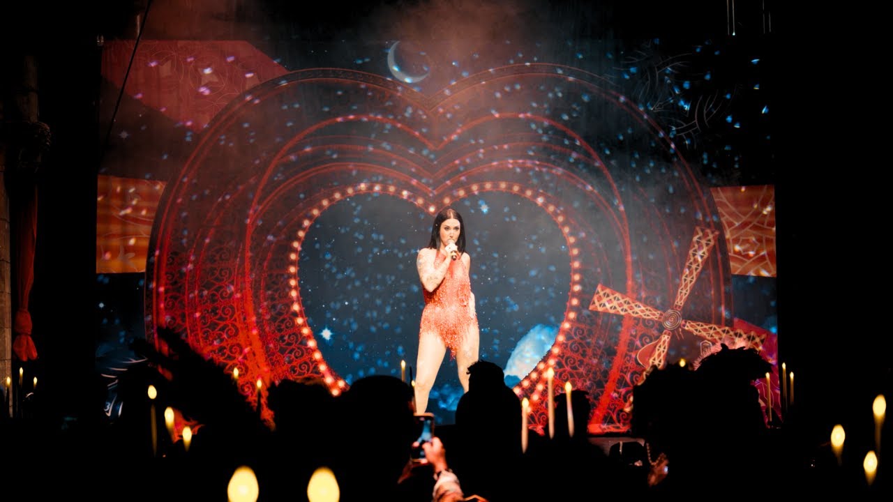 Aliice in Scotland The Moulin Rouge Experience Live Part 1
