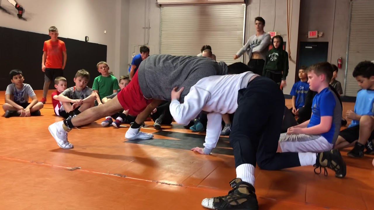 Front Headlock Defense Knee Slide Dump