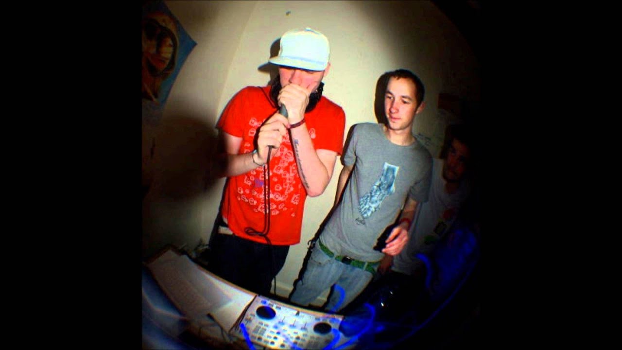Brand New Dubstep Mix (Dubba Jonny Vs 16 Bit)