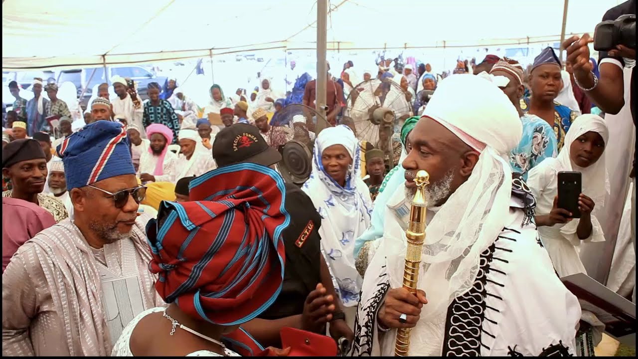 Turbaning Ceremony of Alhaji Isiaka Omobayowa Ibraheem as the Baba Adinni Part 1