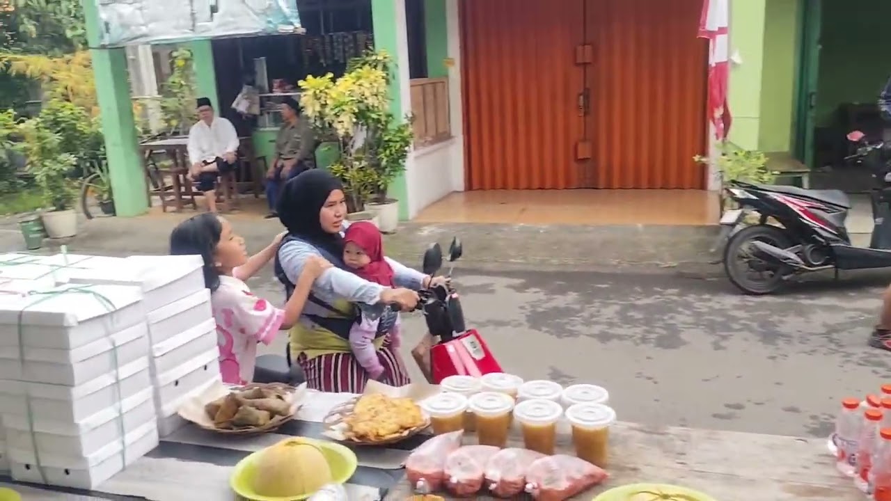 Marhaban ya Ramadhan Ta'Jil Gratis hari ke-1 Masjid Jami Albarkah Tugu Karya