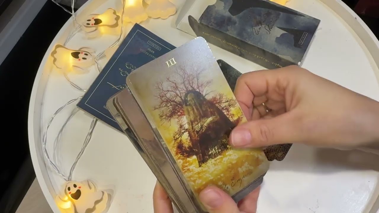 Ретро улов Таро в мою коллекцию 💫 Tarot of Unknown Shadows | Таро Неизвестных Теней