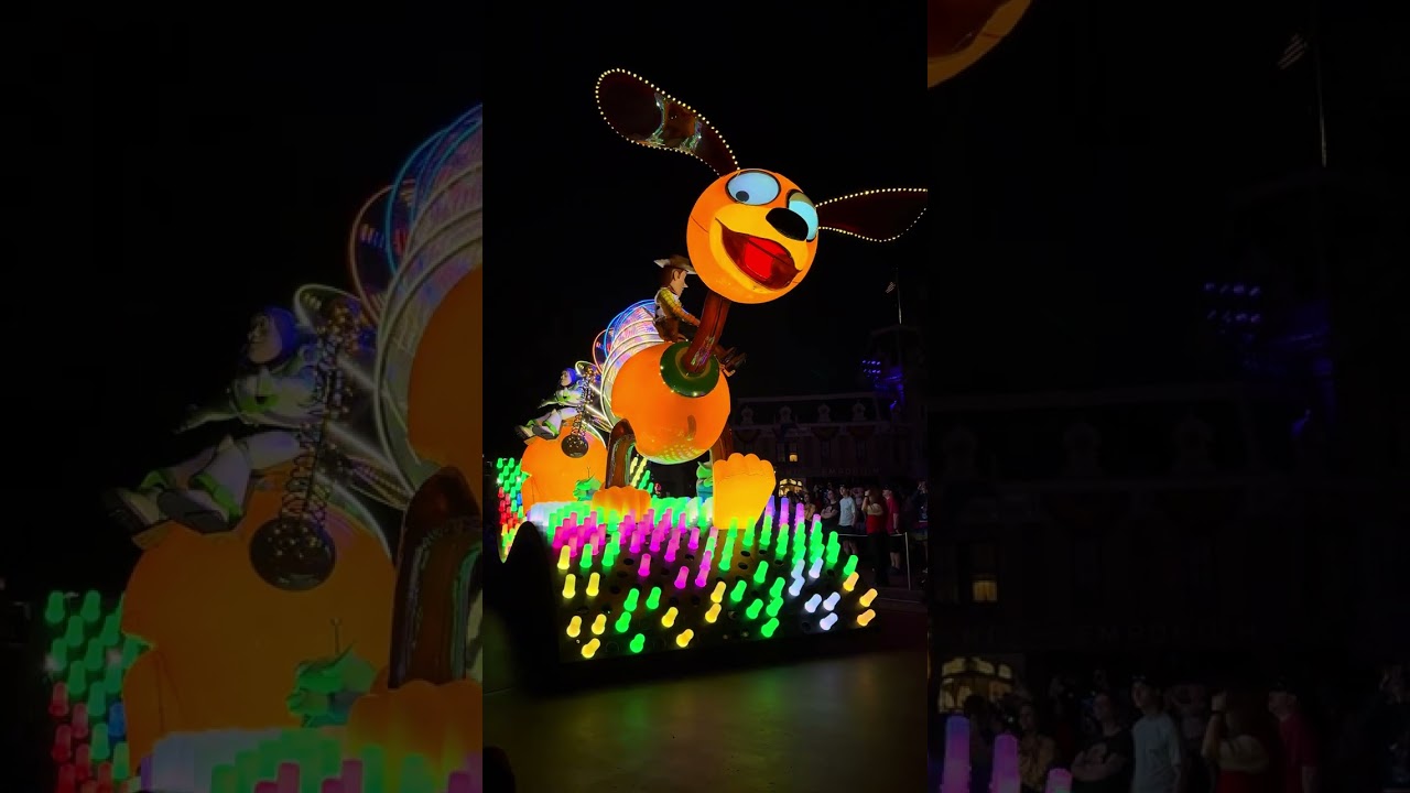 Paint the Night Parade - February 2026 - NighttimeParade at Disneyland California 4K