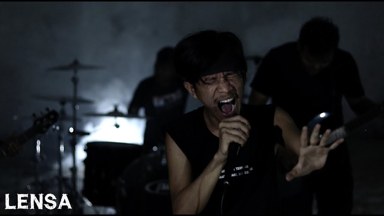 Lensa - Berhenti Bodoh (Official Music Video)