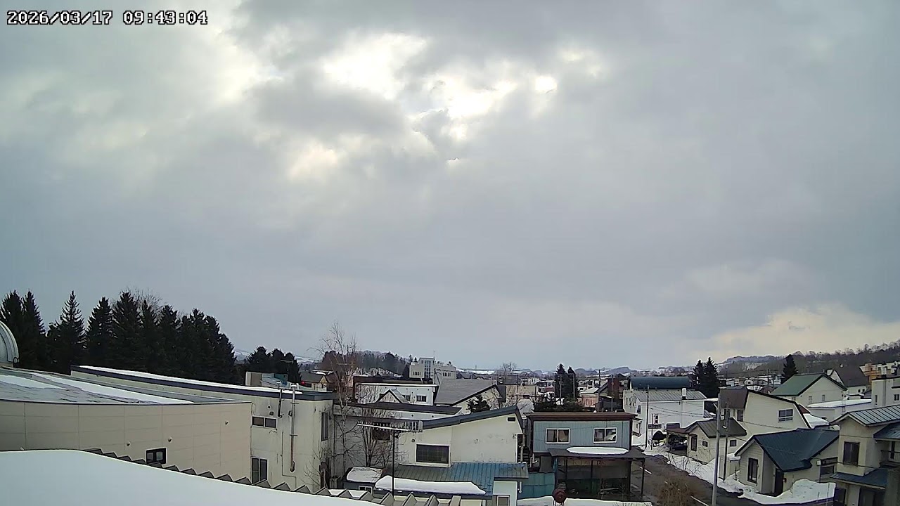 北海道上川郡美瑛町 大雪山連峰十勝岳ライブカメラ Hokkaido Kamikawa Biei Live Camera.world.cam