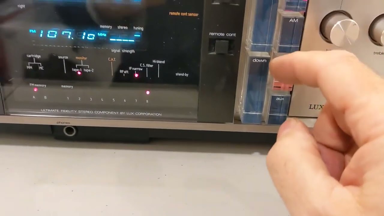 Luxman RX 103 restored, demonstration