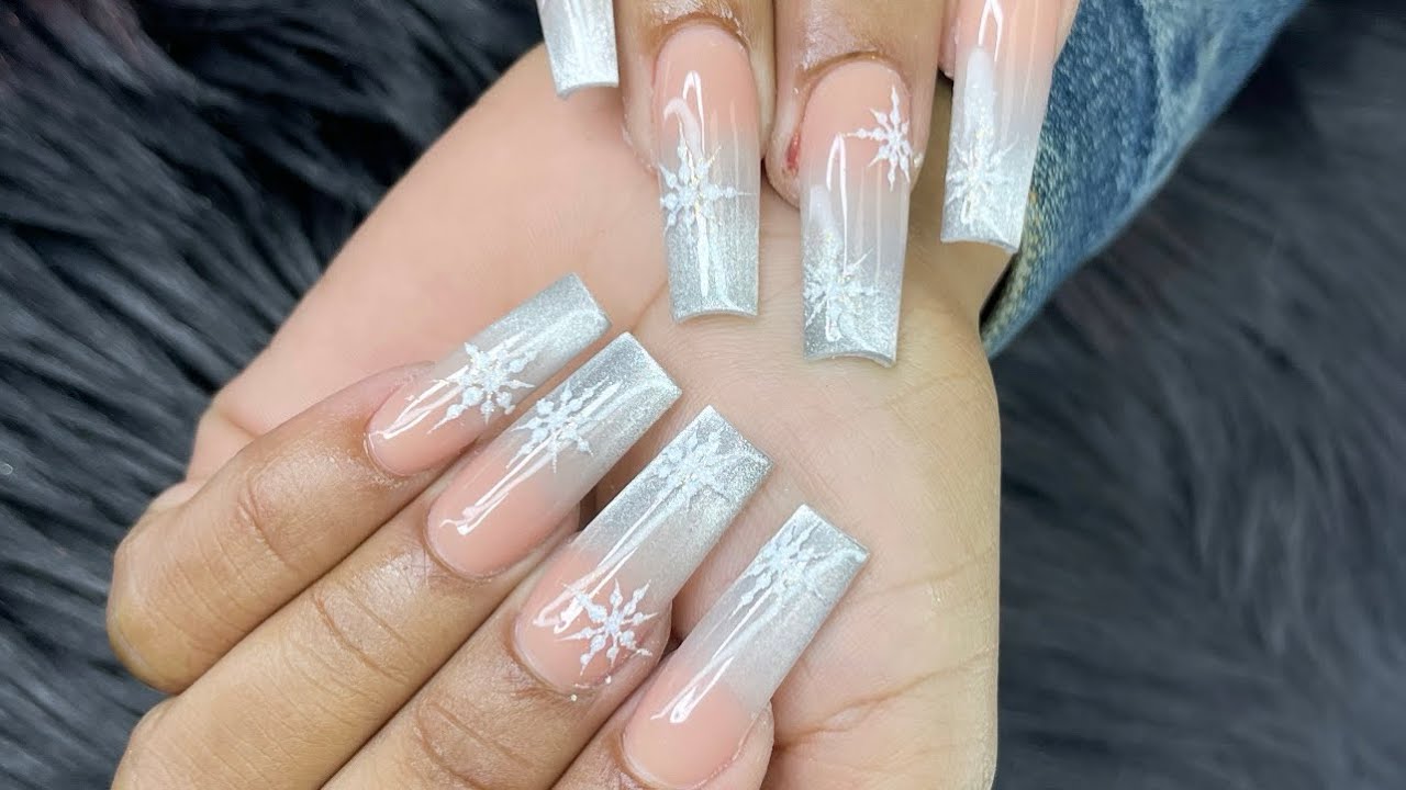 Nail design Christmas đơn giản 💅❄️#nails #nailart #nailgelart #naildesign #nailtutorial 