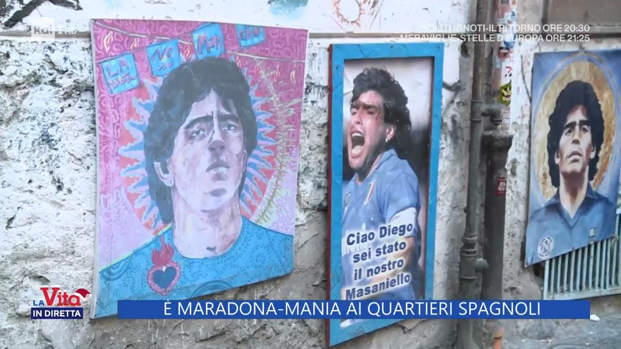 È Maradona-mania ai quartieri spagnoli - La Vita in diretta - 28/12/2022