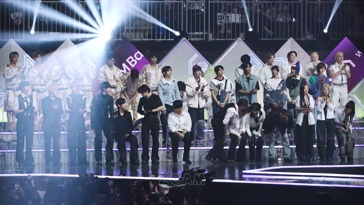 251115 KGMA 그랜드송 시상 아이브 수상소감 리액션  스트레이키즈 유니스 프로미스나인 키오프 수호 비투비 넥스지 킥플립 아이딧4K