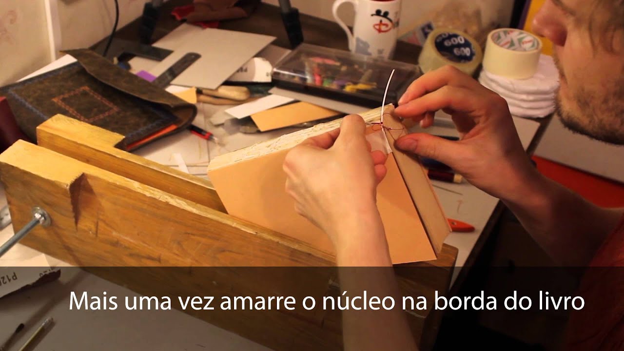 Costura do cabeceado com um núcleo - iBookBinding