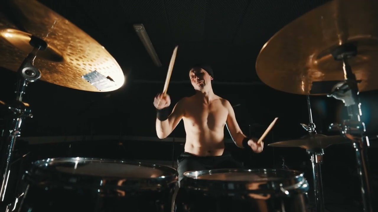 Walls Closing In. Heavy Metal