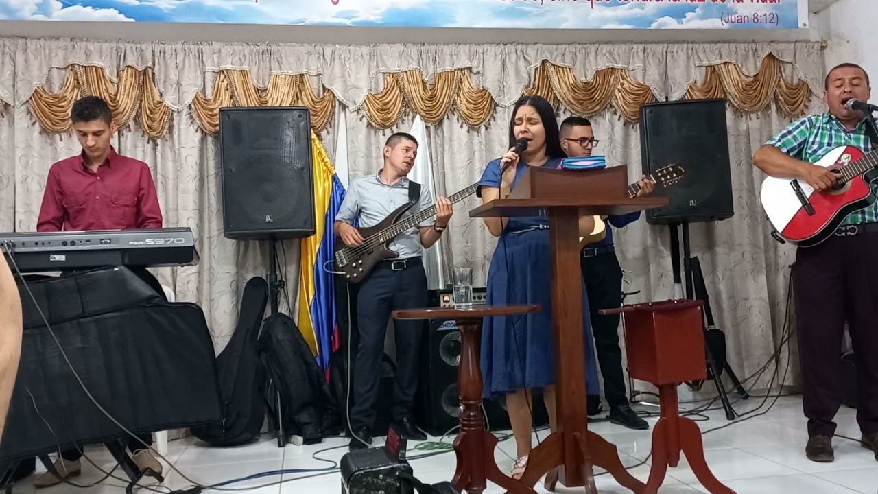 GRUPO FORTALEZA/en vivo/ Avanza no temas que el señor está con tigo