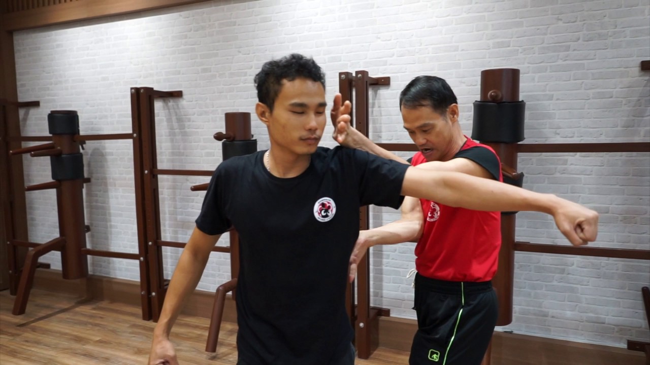 หุ่นไม้มวยหย่งชุน มีหลักการตีอย่างไร มาหาคำตอบกันได้ที่ Bangkok Wing Chun