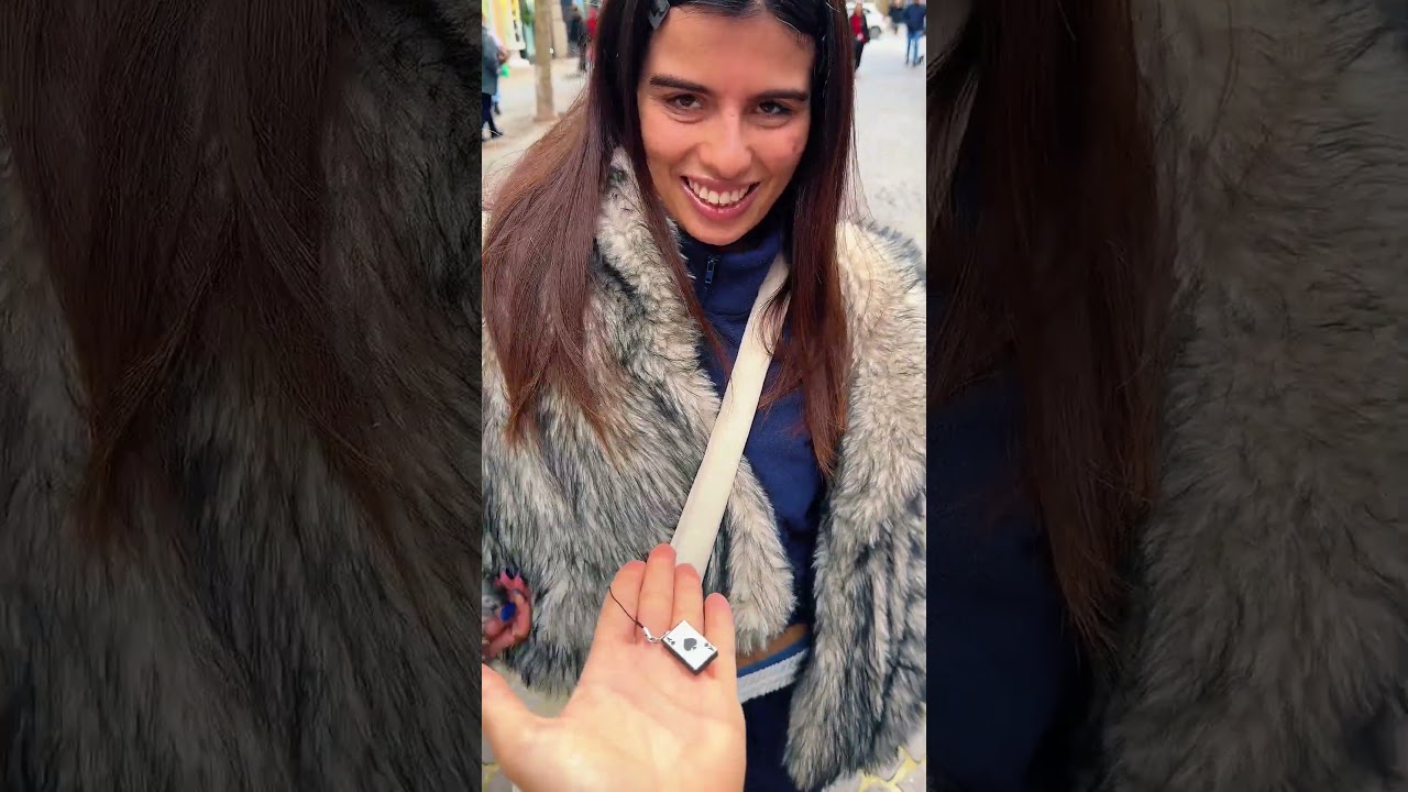 Link in bio #adv stupisco persone per strada con la magic card