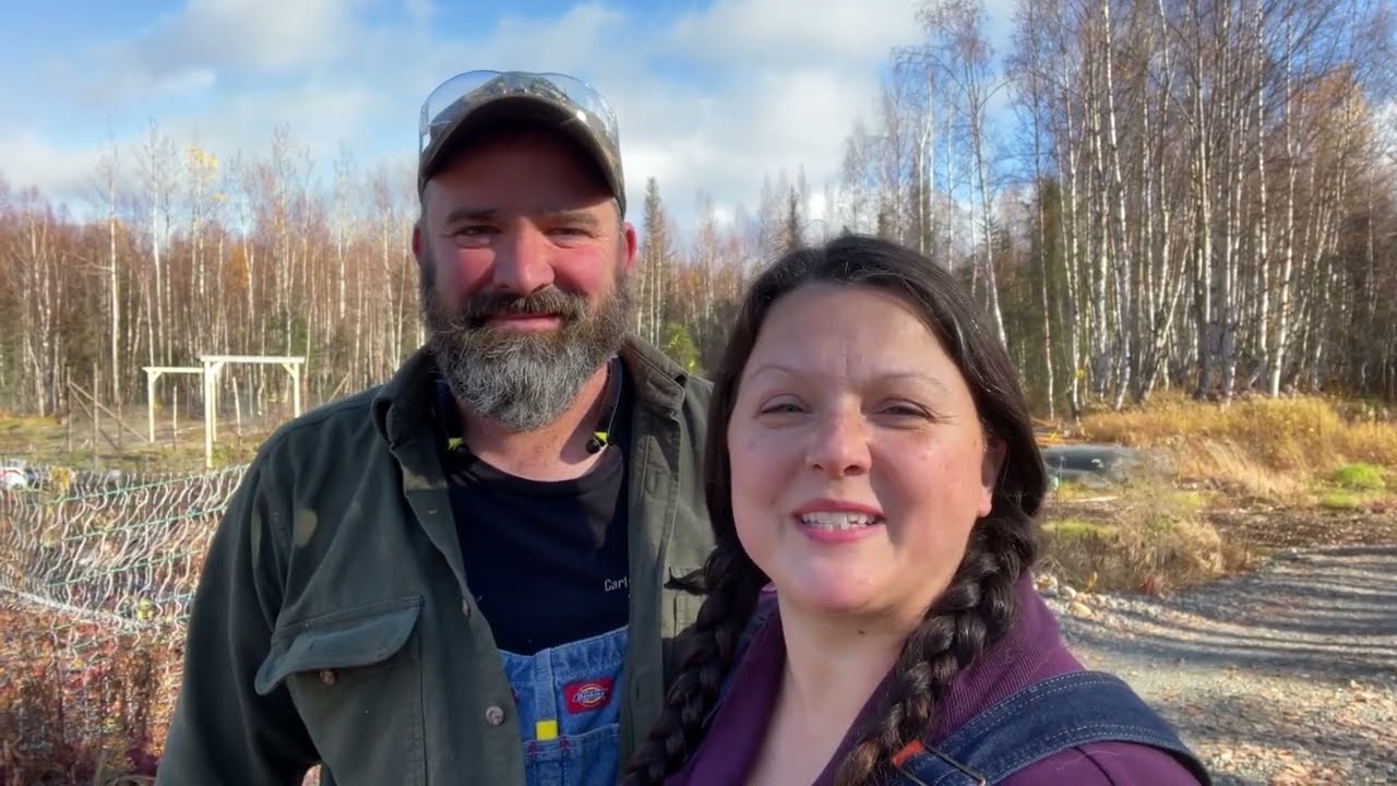 Alaska Homestead Life – новая машина для кур и новое животное