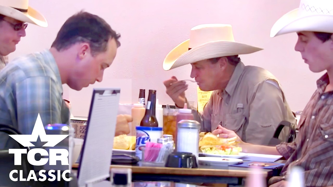How One Texas Cafe Became Legendary for Chicken Fried Steak | Texas Country Reporter