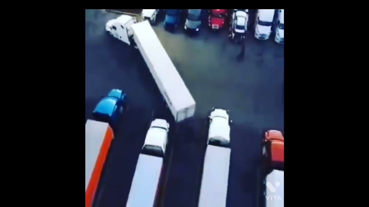 Truck parking 😱🔥