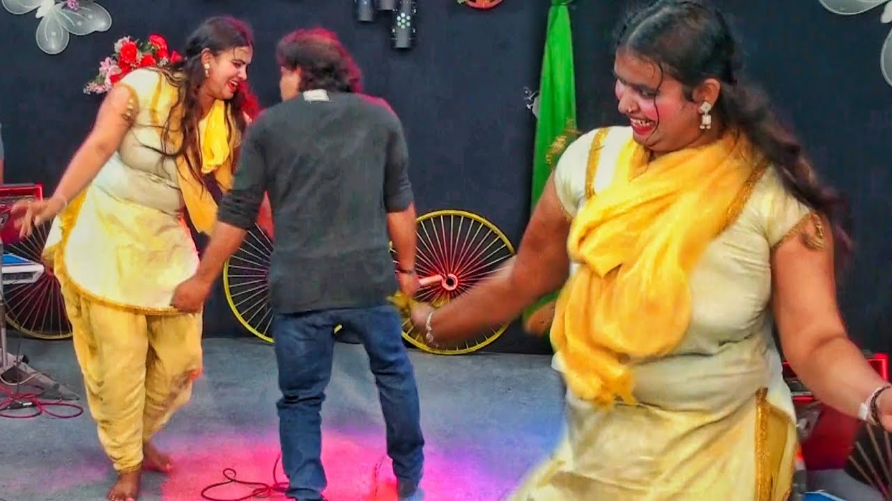 যখন ছিলো বারো ডিজে মেঘলা। romantic baul song